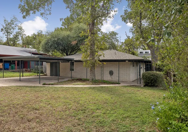 Photo 3 of House for sale at 709 E 44th Street, Austin, TX 78751 | MLS# 3065165 | Listing updated on 2026-10-30