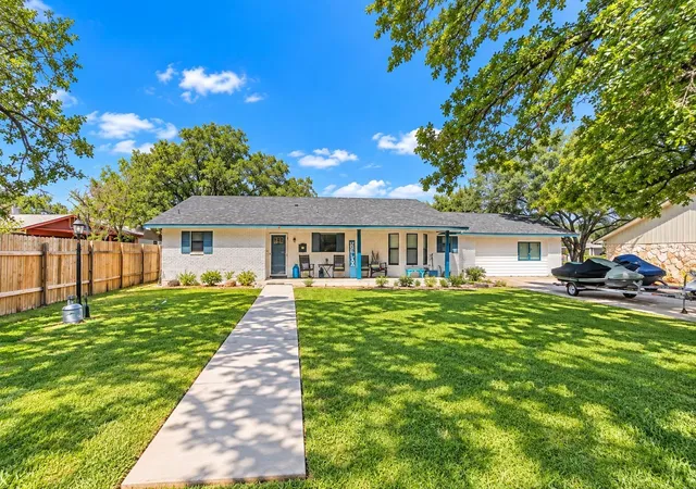 Photo 1 of Single family home for sale at 724 S Chaparral, Burnet, TX 78611 | MLS# 1819564 | Listing updated on 2026-10-24