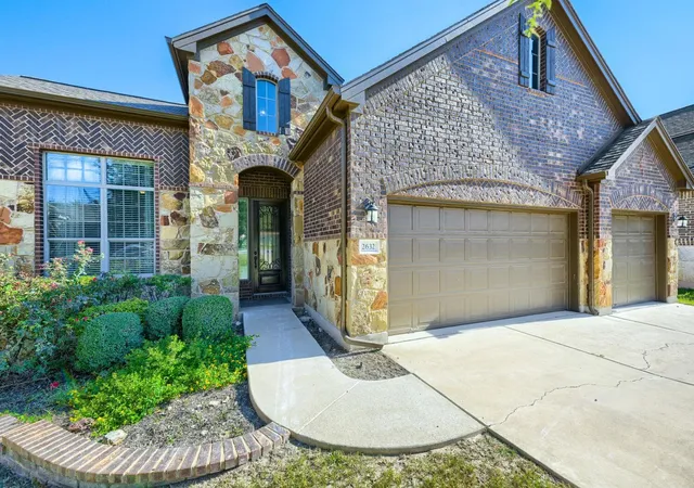 Photo 3 of Single family home for sale at 2632 Outlook Ridge Loop, Leander, TX 78641 | MLS# 9593592 | Listing updated on 2026-10-28