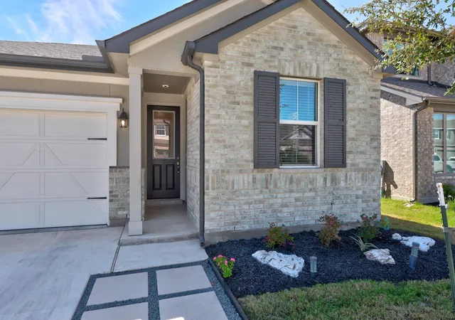 Photo 3 of Single family home for sale at 549 Raleigh Dr, Georgetown, TX 78633 | MLS# 4283222 | Listing updated on 2026-10-24
