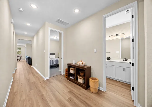 Photo 3 of Single family home for sale at 549 Raleigh Dr, Georgetown, TX 78633 | MLS# 4283222 | Listing updated on 2026-10-24