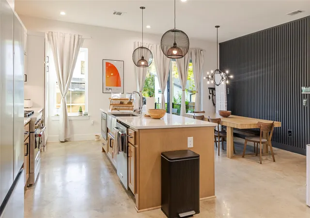Photo 3 of Single family home for sale at 5007 Lott Ave #1, Austin, TX 78721 | MLS# 5218964 | Listing updated on 2026-10-26