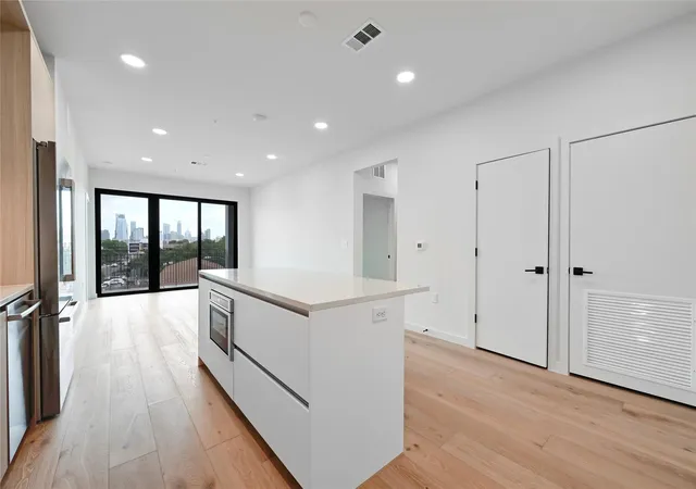 Photo 4 of Condo for sale at 2209 S 1st Street #309, Austin, TX 78704 | MLS# 2276986 | Listing updated on 2026-10-29