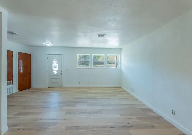 Photo 3 of Single family home for sale at 3106 Northeast Dr, Austin, TX 78723 | MLS# 7845523 | Listing updated on 2026-10-24