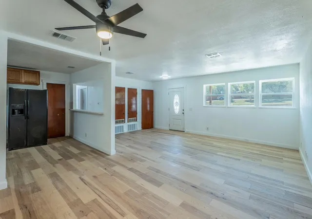Photo 3 of Single family home for sale at 3106 Northeast Dr, Austin, TX 78723 | MLS# 7845523 | Listing updated on 2026-10-24
