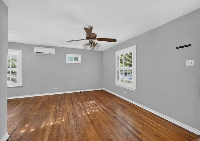 Photo 3 of Single family home for sale at 1236 W San Antonio St, San Marcos, TX 78666 | MLS# 1166489 | Listing updated on 2026-10-28