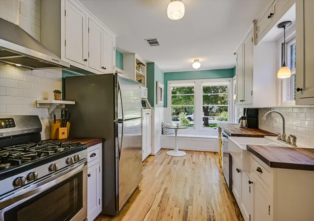 Photo 4 of Single family home for sale at 2604 Cavileer Ave, Austin, TX 78757 | MLS# 8388142 | Listing updated on 2026-10-27