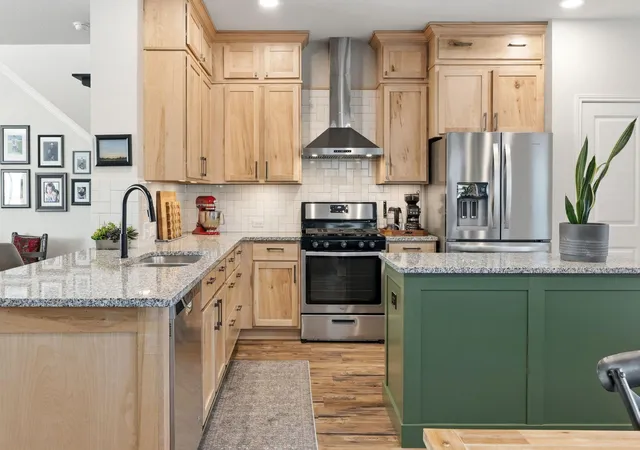 Photo 2 of Single family home for sale at 105 Tokalaun Dr, Hutto, TX 78634 | MLS# 6202850 | Listing updated on 2026-10-28