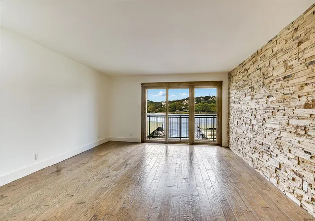 Listing Photo 4 - Condo for sale in building located at 1500 Scenic Dr, Austin, TX 78703 - Unit #106