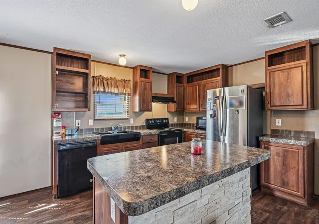 Photo 3 of Manufactured home for sale at 3030 Cotton Gin Rd, Kyle, TX 78640 | MLS# 3671949 | Listing updated on 2026-10-29