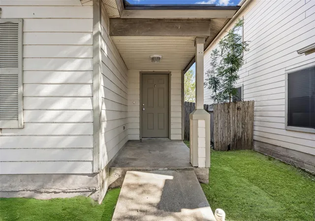 Photo 1 of Single family home for sale at 5521 War Admiral Dr, Del Valle, TX 78617 | MLS# 1144475 | Listing updated on 2026-10-27