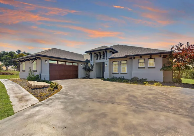 Single family home for sale at 21603 Thomas Cv, Lago Vista, TX 78645 | MLS# 7446049