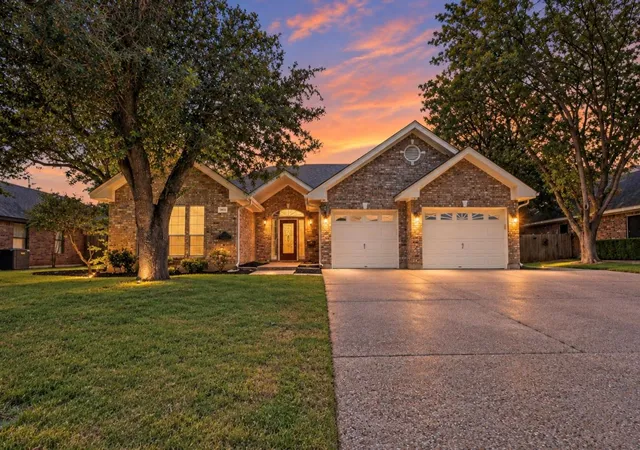 Single family home for sale at 1906 Meadow Ridge Dr, Taylor, TX 76574 | MLS# 5924786