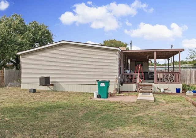 Photo 2 of Manufactured home for sale at 101 Red Dog Rd, Tow, TX 78672 | MLS# 4290782 | Listing updated on 2026-10-28