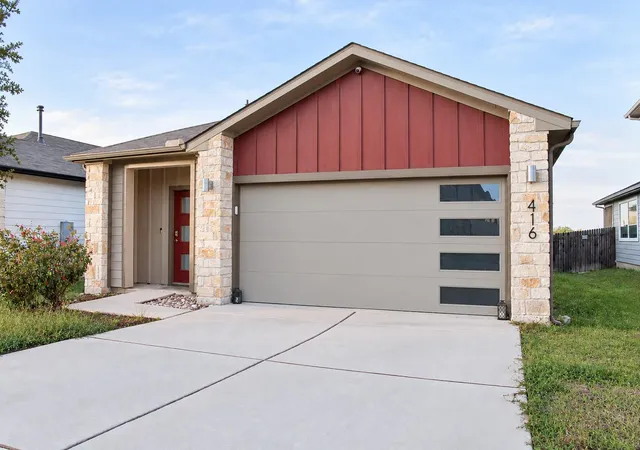 Photo 1 of Single family home for sale at 416 Millbrook Blvd, San Marcos, TX 78666 | MLS# 6620615 | Listing updated on 2026-10-27