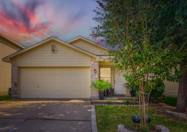 Photo 4 of Single family home for sale at 12717 Saint Mary Dr, Manor, TX 78653 | MLS# 1538150 | Listing updated on 2026-10-29