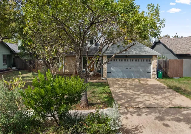 Photo 1 of Single family home for sale at 8002 Treehouse Ln, Austin, TX 78749 | MLS# 6079022 | Listing updated on 2026-10-30