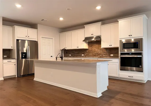Photo 4 of Single family home for sale at 200 Monteforte Rd, Hutto, TX 78634 | MLS# 7477268 | Listing updated on 2026-10-28