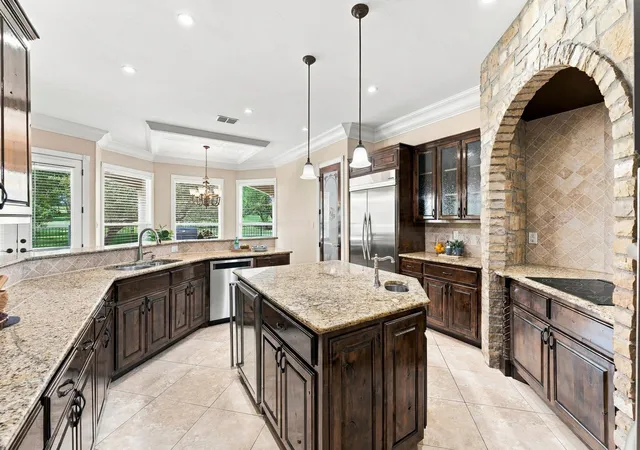 Photo 3 of Single family home for sale at 3 Gentlebrook Bnd, Austin, TX 78738 | MLS# 7556596 | Listing updated on 2026-10-28