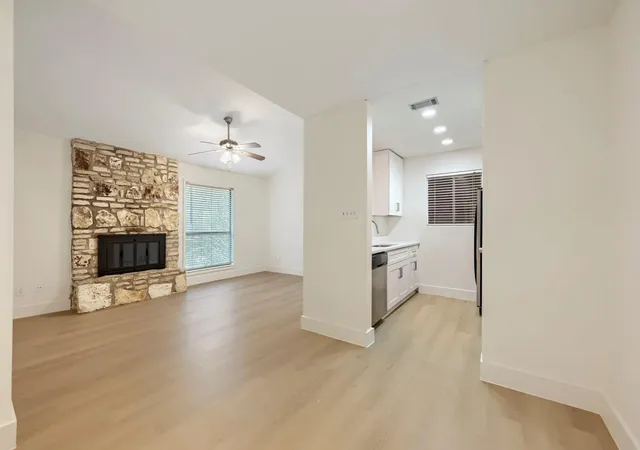 Condo for sale at 6903 Deatonhill Dr #31, Austin, TX 78745 | MLS# 3293346