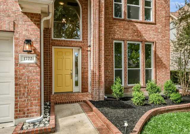 Photo 1 of Single family home for sale at 1722 Fallen Leaf Ln, Round Rock, TX 78665 | MLS# 4946334 | Listing updated on 2026-10-28