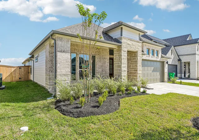Photo 3 of Single family home for sale at 31116 Rena Coast Dr, Huffman, TX 77336 | MLS# 4495765 | Listing updated on 2026-10-28