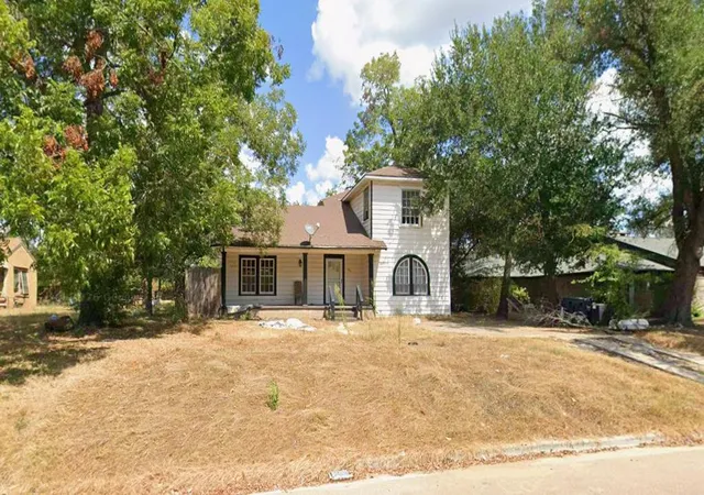 Single family home for sale at 424 San Gabriel St, Rockdale, TX 76567 | MLS# 3471718