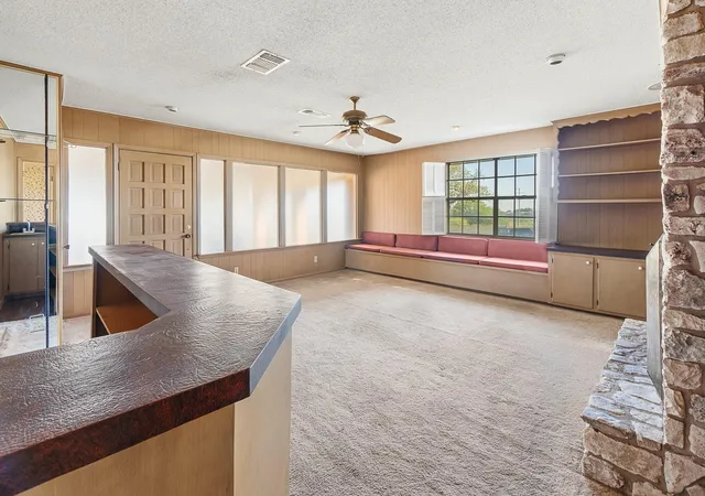 Photo 4 of Single family home for sale at 407 E Anderson St, Schulenburg, TX 78956 | MLS# 4815908 | Listing updated on 2026-10-28