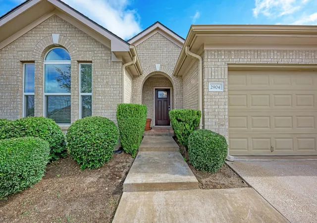 Photo 2 of Single family home for sale at 2904 Flower Hl Dr, Round Rock, TX 78664 | MLS# 8703664 | Listing updated on 2026-10-29