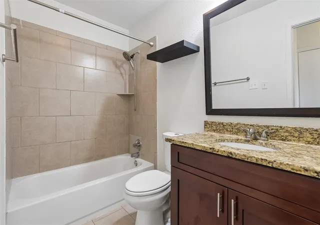 Photo 4 of Condo for sale at 6211 Manor Rd #122, Austin, TX 78723 | MLS# 1527548 | Listing updated on 2026-10-29
