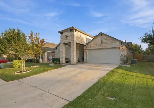 Photo 4 of Single family home for sale at 616 Heinatz Flt Ln, Leander, TX 78641 | MLS# 6599141 | Listing updated on 2026-10-30