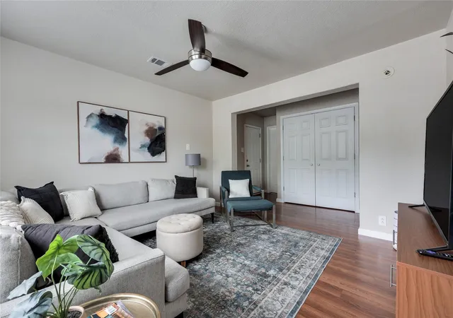 Photo 4 of Single family home for sale at 8601 Putnam Dr, Austin, TX 78757 | MLS# 5625385 | Listing updated on 2026-10-29