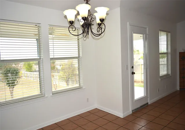 Photo 3 of Single family home for sale at 313 Estate Dr, Hutto, TX 78634 | MLS# 8773674 | Listing updated on 2026-10-29