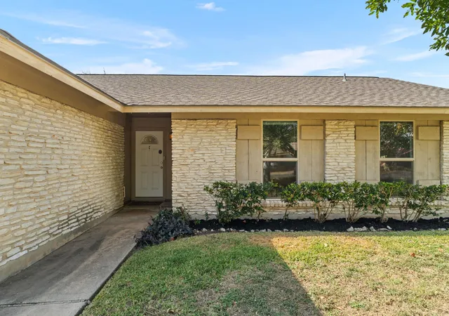 Photo 3 of Single family home for sale at 9601 Braeburn Gln, Austin, TX 78729 | MLS# 6314227 | Listing updated on 2026-10-28