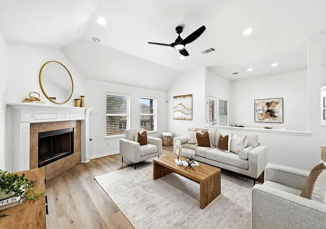 Photo 3 of Single family home for sale at 19601 Maiden Grass Dr, Pflugerville, TX 78660 | MLS# 5191984 | Listing updated on 2026-10-31