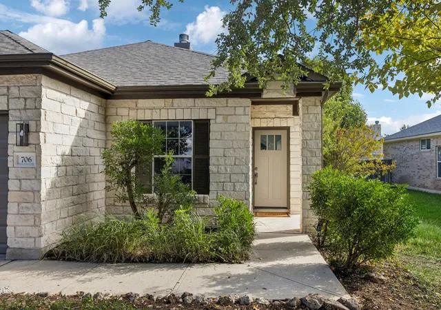 Photo 1 of Single family home for sale at 706 Estancia Way, Leander, TX 78641 | MLS# 8379637 | Listing updated on 2026-10-29