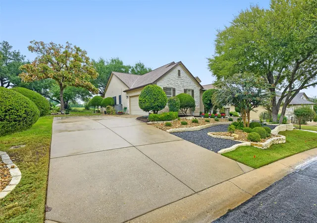 Photo 2 of Single family home for sale at 220 Trl Of The Flowers, Georgetown, TX 78633 | MLS# 6649520 | Listing updated on 2026-10-30