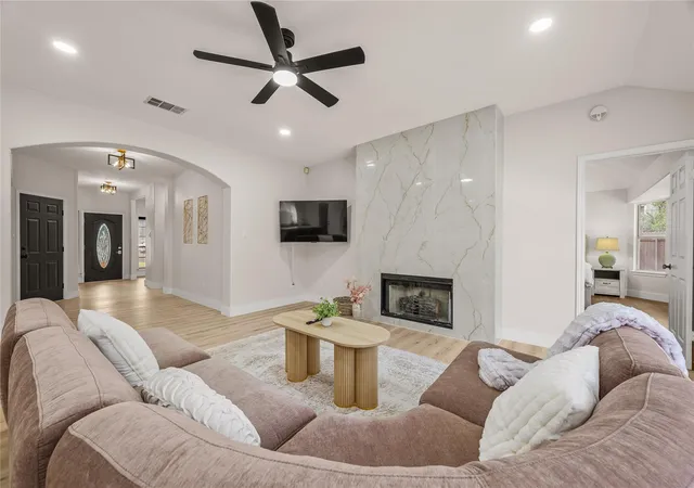 Single family home for sale at 12624 Twisted Briar Ln, Austin, TX 78729 | MLS# 9494926