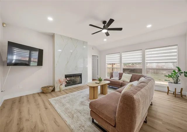 Photo 1 of Single family home for sale at 12624 Twisted Briar Ln, Austin, TX 78729 | MLS# 9494926 | Listing updated on 2026-10-28