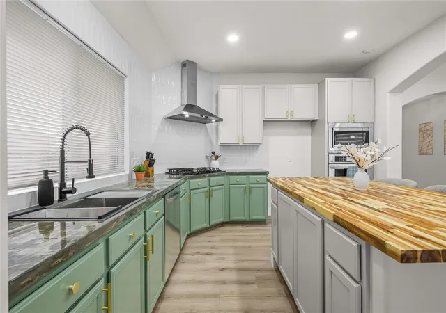 Photo 4 of Single family home for sale at 12624 Twisted Briar Ln, Austin, TX 78729 | MLS# 9494926 | Listing updated on 2026-10-28