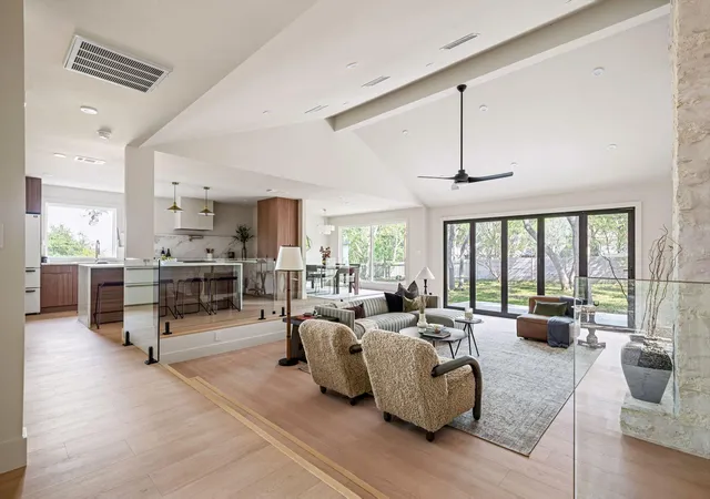 Photo 3 of Single family home for sale at 10907 Spicewood Pkwy, Austin, TX 78750 | MLS# 3917519 | Listing updated on 2026-10-28