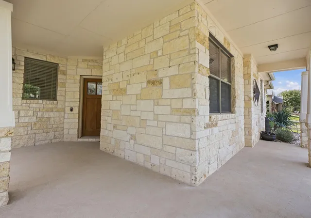 Photo 3 of Single family home for sale at 209 Sycamore St, Georgetown, TX 78633 | MLS# 2373717 | Listing updated on 2026-10-29