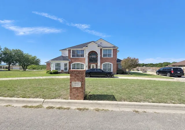 Photo 1 of Single family home for sale at 3914 Walden Crk Xing, Harker Heights, TX 76548 | MLS# 5009616 | Listing updated on 2026-10-29