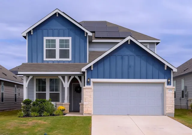 Single family home for sale at 4091 Paddock Trl, Seguin, TX 78155 | MLS# 2440588