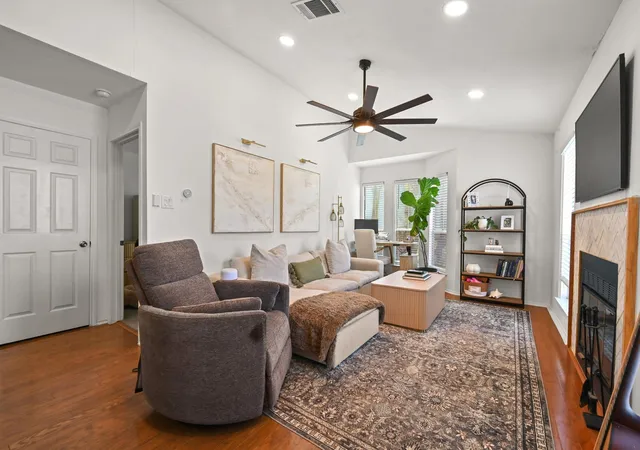 Photo 1 of Condo for sale at 2520 Quarry Rd #304, Austin, TX 78703 | MLS# 4143785 | Listing updated on 2026-10-29