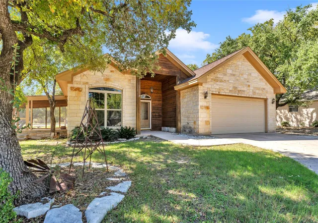 Single family home for sale at 104 Vandeventer Dr, Burnet, TX 78611 | MLS# 5579483