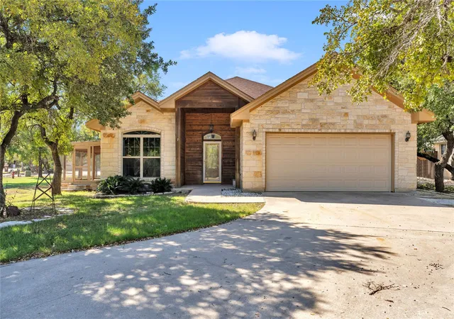 Photo 1 of Single family home for sale at 104 Vandeventer Dr, Burnet, TX 78611 | MLS# 5579483 | Listing updated on 2026-10-30