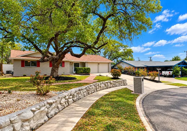 Photo 2 of Single family home for sale at 14106 Short Horn Dr, San Antonio, TX 78247 | MLS# 4721520 | Listing updated on 2026-10-29