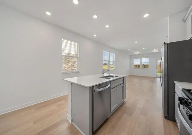 Photo 4 of Single family home for sale at 116 Eagle Valley Dr, Elgin, TX 78621 | MLS# 7410281 | Listing updated on 2026-10-29