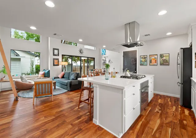 Photo 2 of Single family home for sale at 3700 Tower View Ct, Austin, TX 78723 | MLS# 1086484 | Listing updated on 2026-10-29